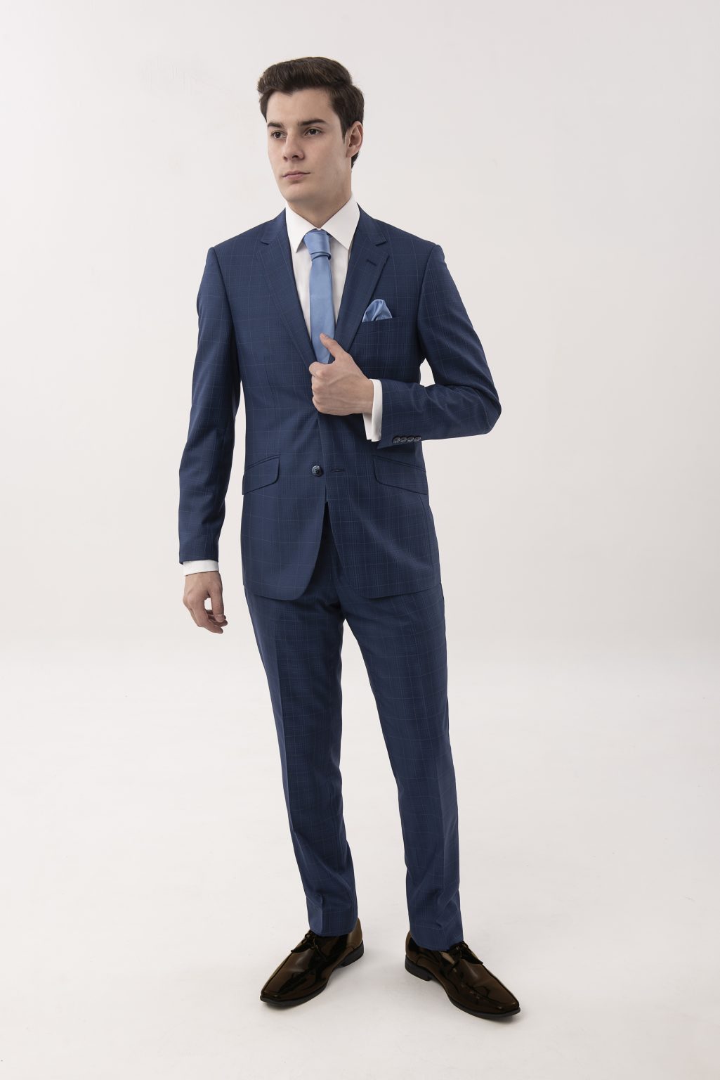 Trajes - Elite Tuxedo